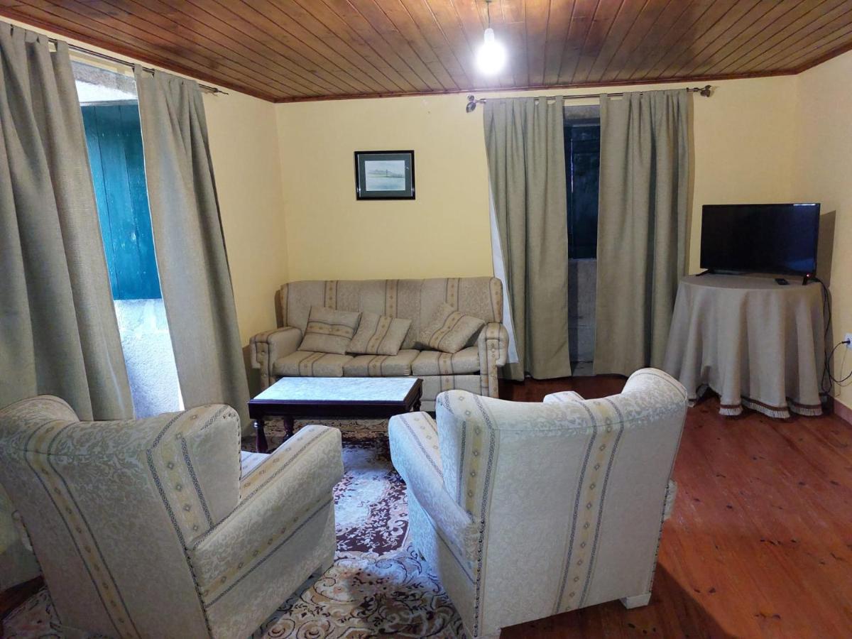 Casas De Maragouzos Holiday home *